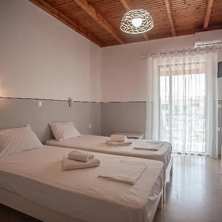 Bella Vista & Aparthotel Benitses (Corfu)